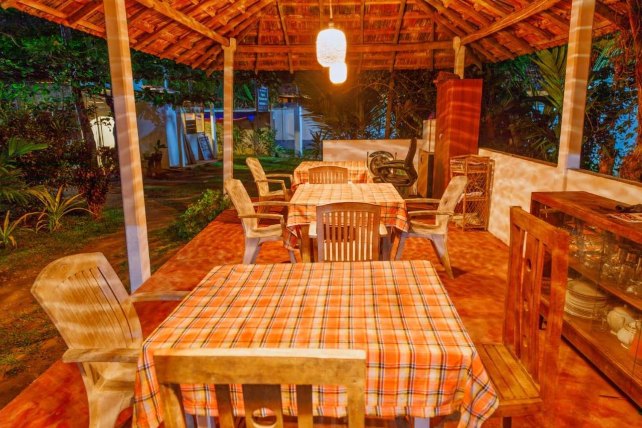 Talalla Ocean Beach Bungalow Матара Екстер'єр фото