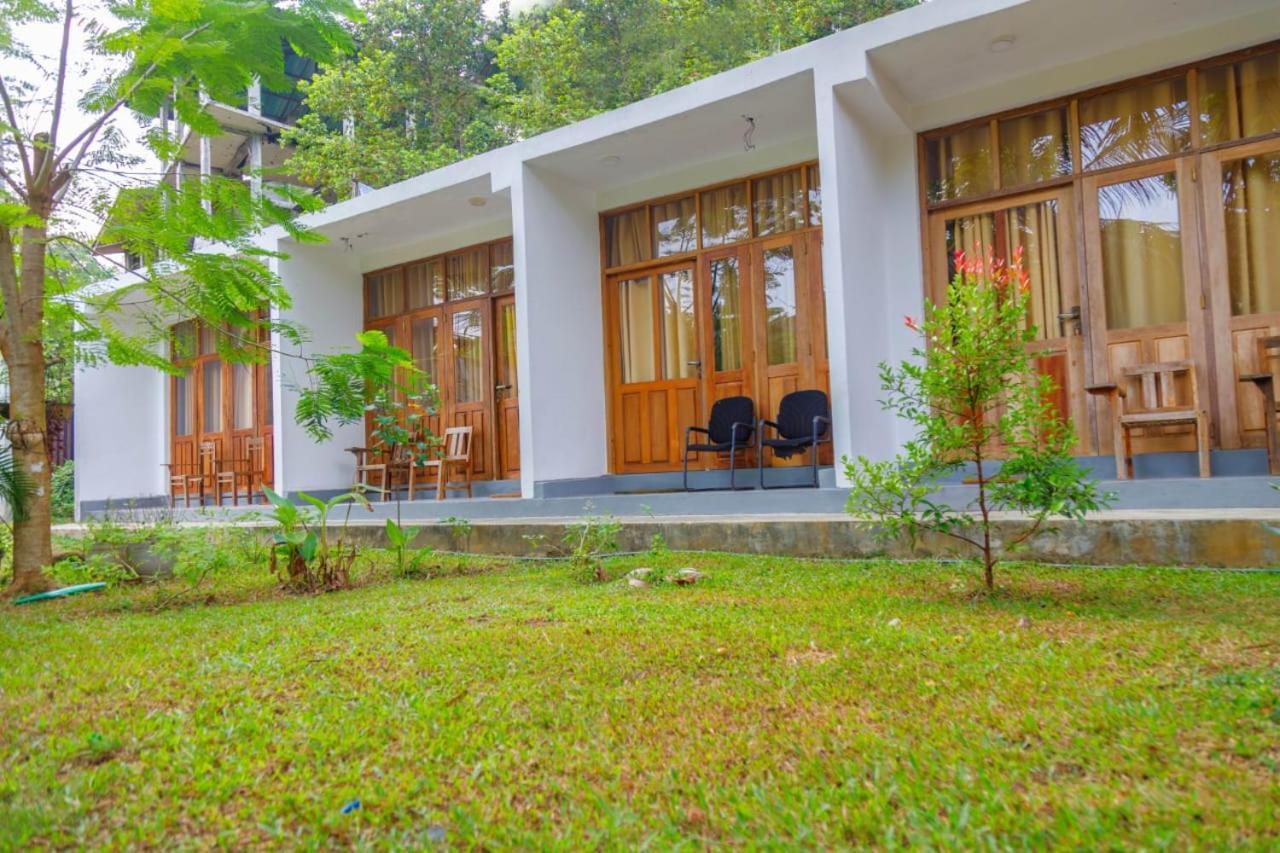 Talalla Ocean Beach Bungalow Матара Екстер'єр фото