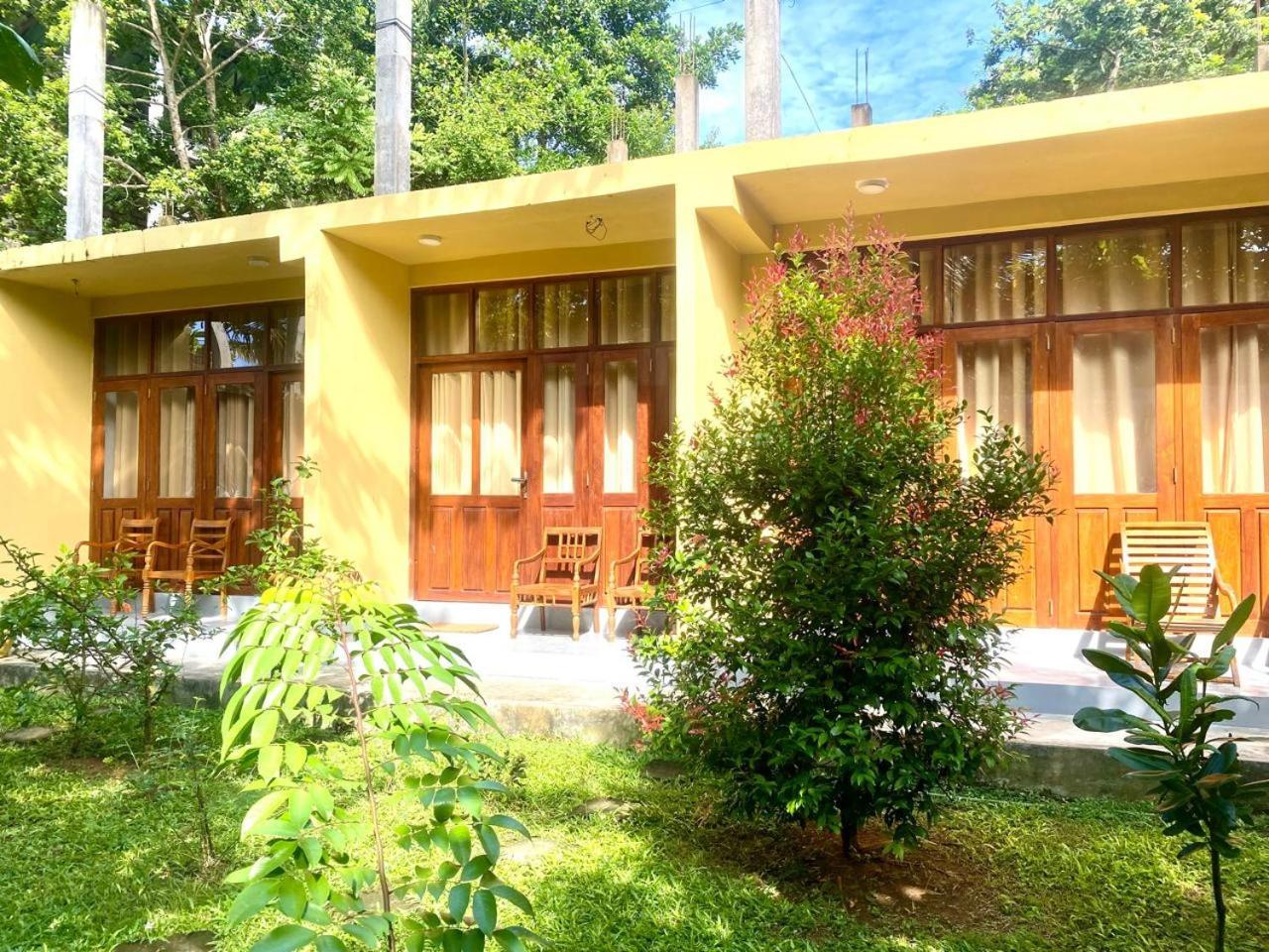 Talalla Ocean Beach Bungalow Матара Екстер'єр фото